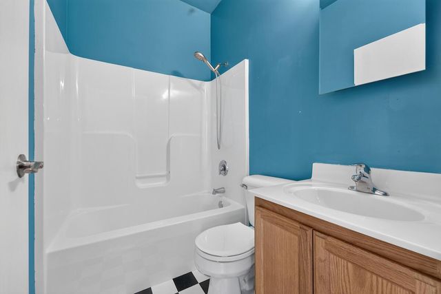 979 Rhyners LANE, Twin Lakes, WI 53181