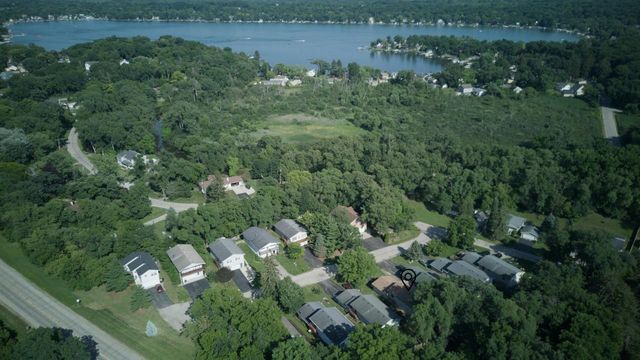 979 Rhyners LANE, Twin Lakes, WI 53181