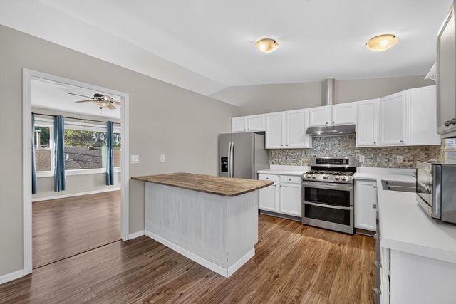 979 Rhyners LANE, Twin Lakes, WI 53181