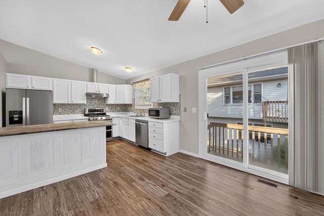 979 Rhyners LANE, Twin Lakes, WI 53181