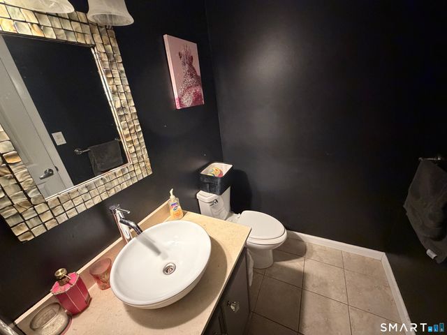 81 Cliffside Drive A, Manchester, CT 06042