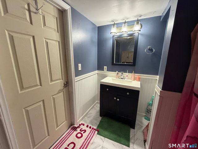 81 Cliffside Drive A, Manchester, CT 06042