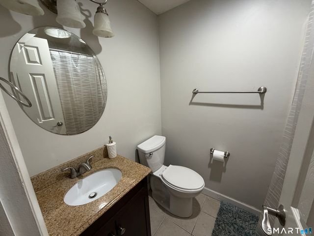 81 Cliffside Drive A, Manchester, CT 06042