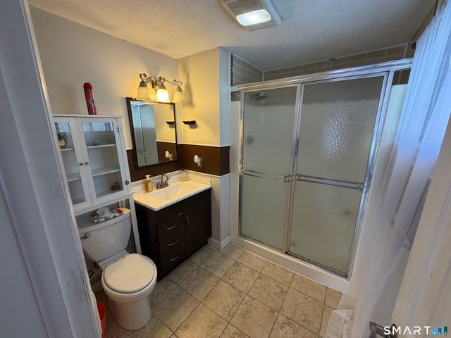 81 Cliffside Drive A, Manchester, CT 06042