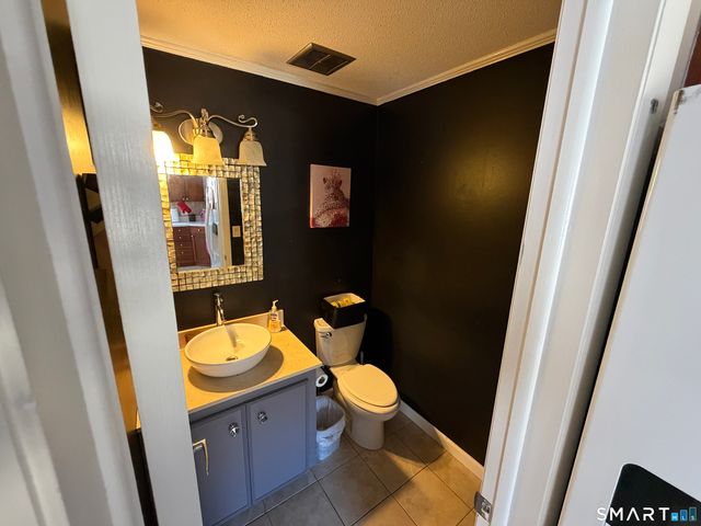 81 Cliffside Drive A, Manchester, CT 06042