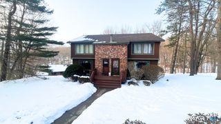 81 Cliffside Drive A, Manchester, CT 06042