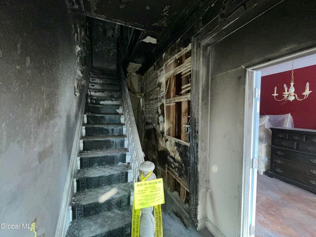 369 Madison Avenue, Albany, NY 12210