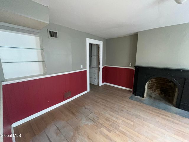 369 Madison Avenue, Albany, NY 12210