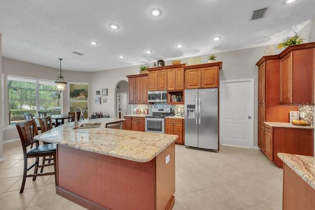 2221 VALRICO FOREST DRIVE, Valrico, FL 33594