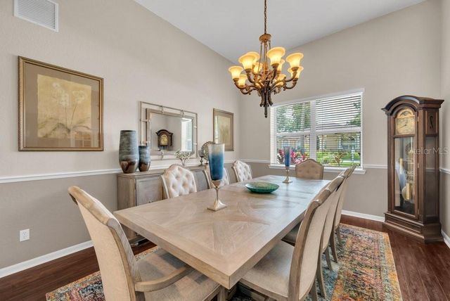 2221 VALRICO FOREST DRIVE, Valrico, FL 33594
