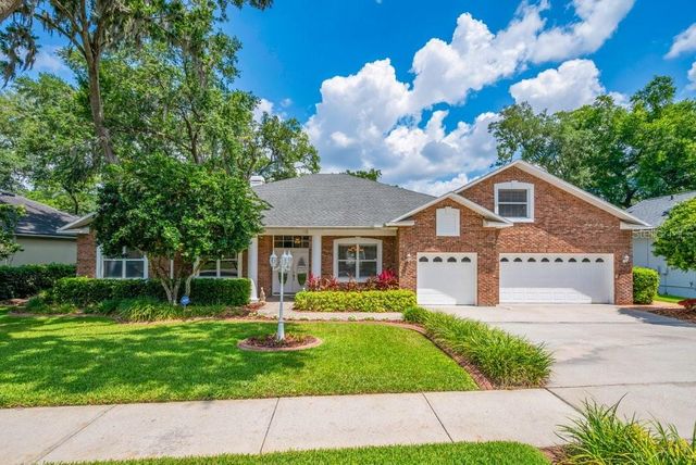 2221 VALRICO FOREST DRIVE, Valrico, FL 33594