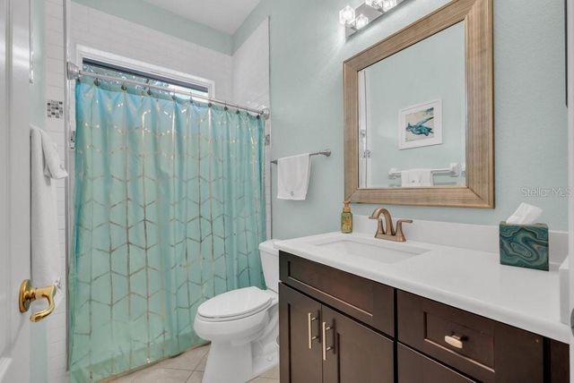 2221 VALRICO FOREST DRIVE, Valrico, FL 33594