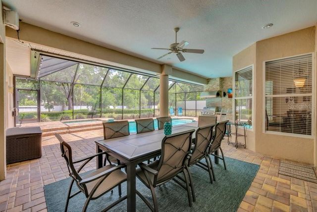 2221 VALRICO FOREST DRIVE, Valrico, FL 33594