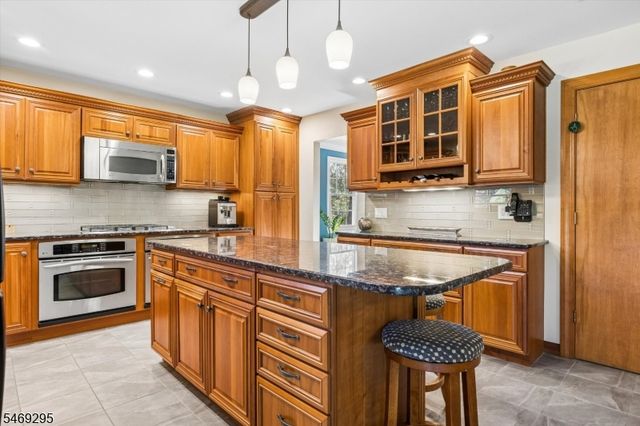 48 Greenrale Ave, Wayne Twp., NJ 07470