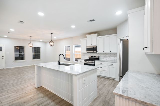 3505 Wood Oak Drive, Balch Springs, TX 75180