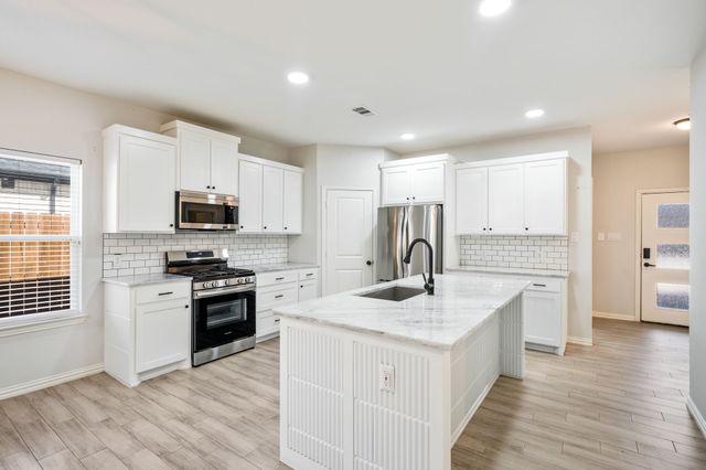 3505 Wood Oak Drive, Balch Springs, TX 75180