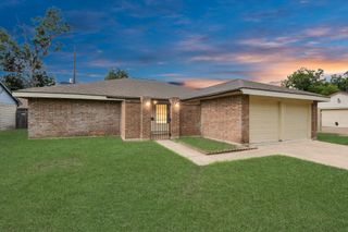 13610 Piney Oaks Drive, Houston, TX 77065