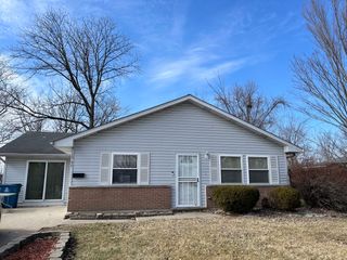 1946 Beacon Court, Chicago Heights, IL 60411