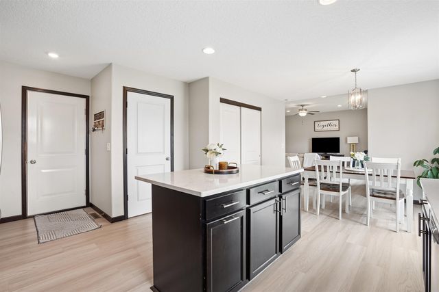 1255 Partridge Lane, Waterloo, IA 50701