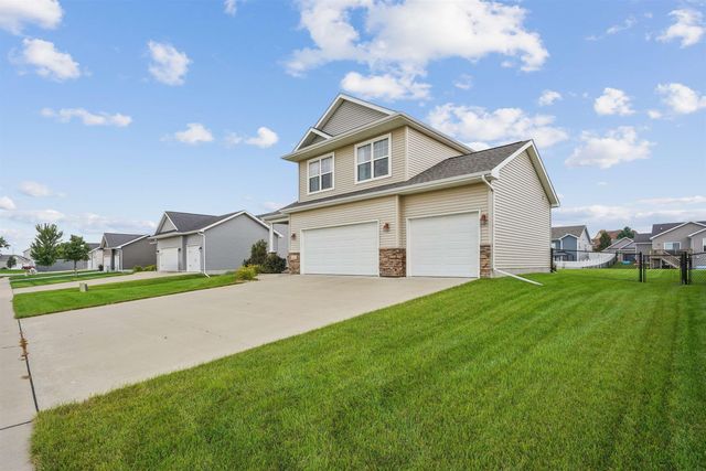 1255 Partridge Lane, Waterloo, IA 50701