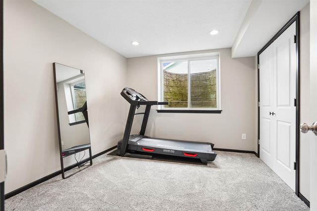1255 Partridge Lane, Waterloo, IA 50701