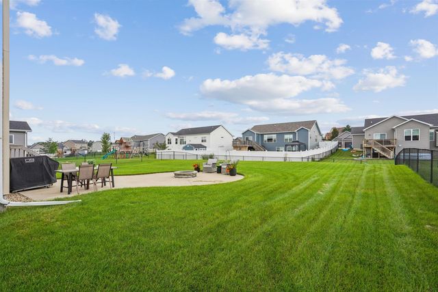 1255 Partridge Lane, Waterloo, IA 50701