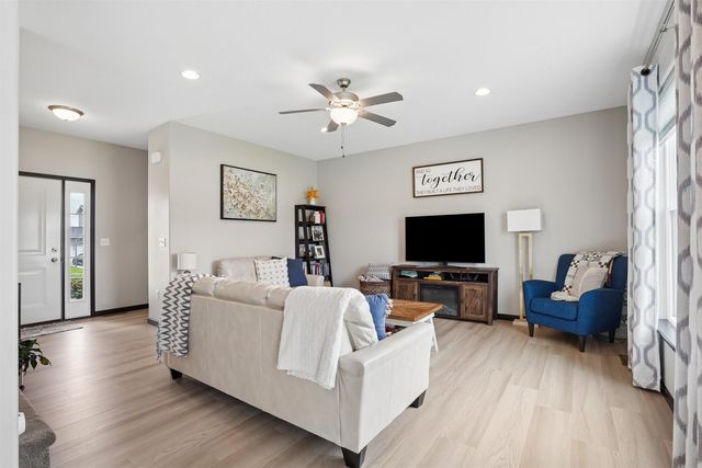 1255 Partridge Lane, Waterloo, IA 50701