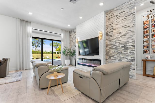 7465 Seacoast Drive, Parkland, FL 33067