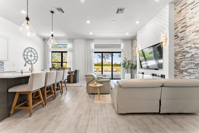 7465 Seacoast Drive, Parkland, FL 33067