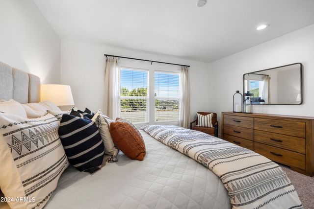 13271 E Courtney Lane, Mayer, AZ 86333