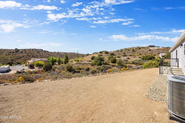 13271 E Courtney Lane, Mayer, AZ 86333