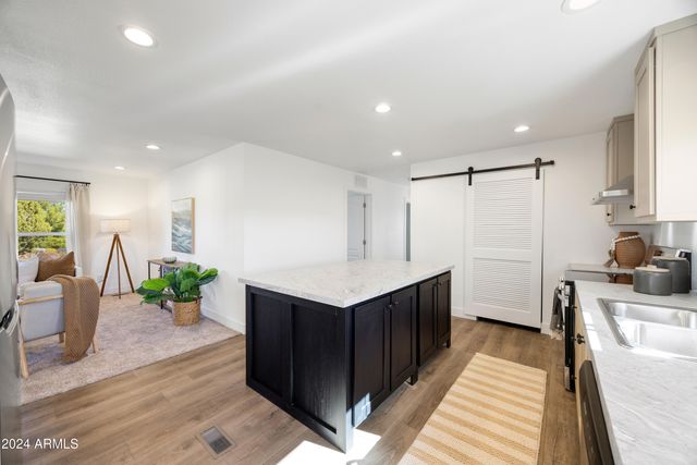 13271 E Courtney Lane, Mayer, AZ 86333