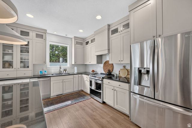 10982 S KELSO DUNE DR, South Jordan, UT 84009