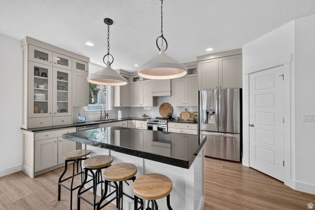 10982 S KELSO DUNE DR, South Jordan, UT 84009