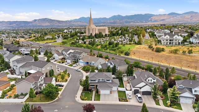 10982 S KELSO DUNE DR, South Jordan, UT 84009