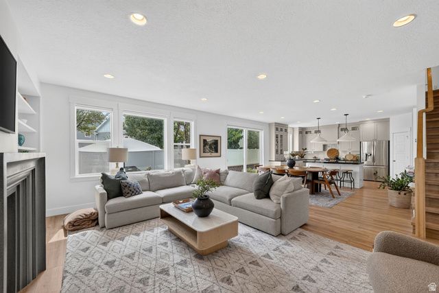 10982 S KELSO DUNE DR, South Jordan, UT 84009