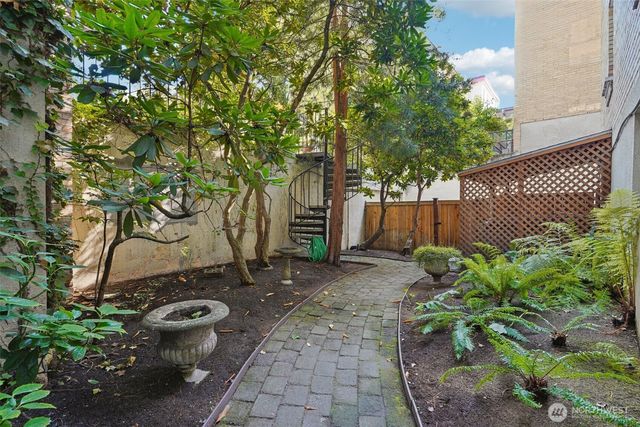 400 Boylston Avenue E #210, Seattle, WA 98102