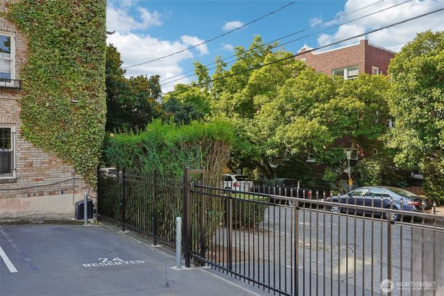 400 Boylston Avenue E #210, Seattle, WA 98102