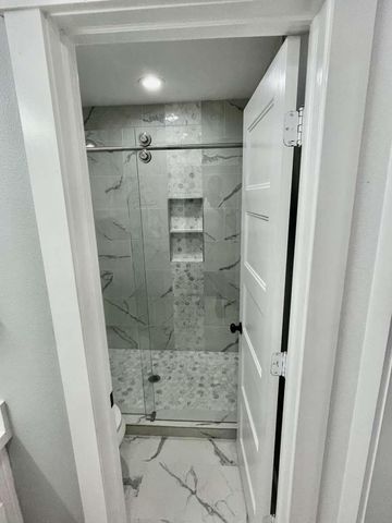 12122 Chimney Rock Road, Houston, TX 77035