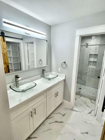 12122 Chimney Rock Road, Houston, TX 77035