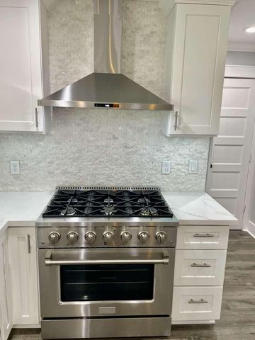 12122 Chimney Rock Road, Houston, TX 77035