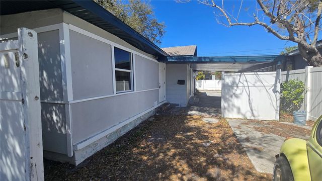 845 50TH AVENUE N, St Petersburg, FL 33703