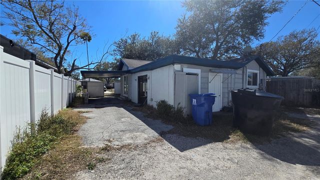 845 50TH AVENUE N, St Petersburg, FL 33703