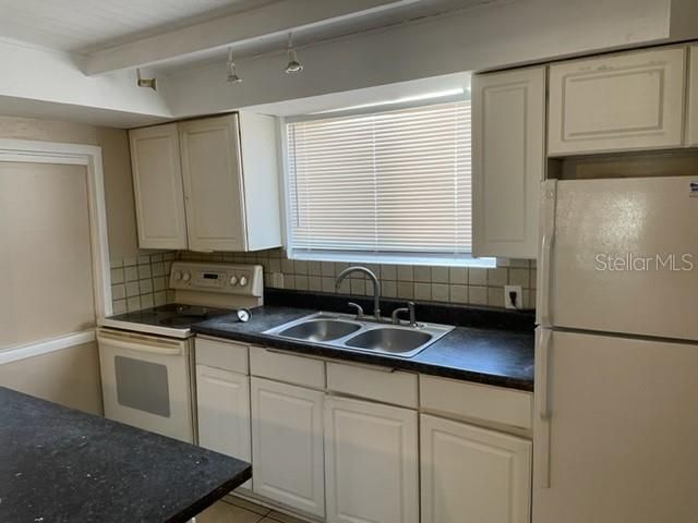 845 50TH AVENUE N, St Petersburg, FL 33703