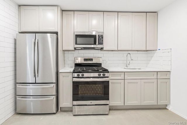 389 Jerome Street, Brooklyn, NY 11207