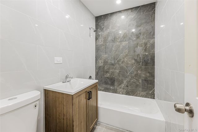 389 Jerome Street, Brooklyn, NY 11207