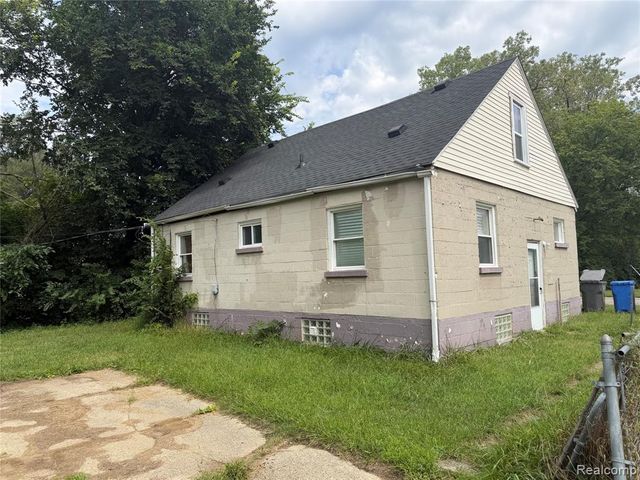 4176 Walnut Street, Inkster, MI 48141