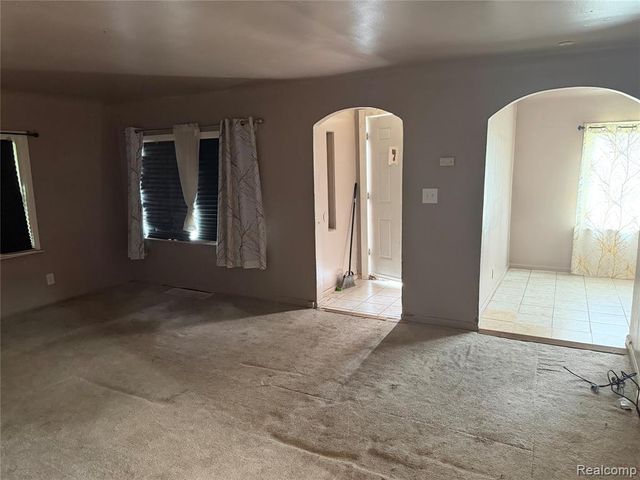 4176 Walnut Street, Inkster, MI 48141