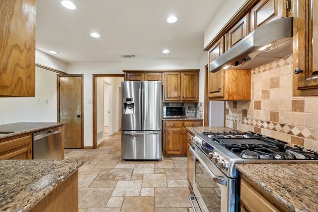 732 Greenway Drive, Coppell, TX 75019