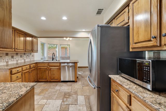 732 Greenway Drive, Coppell, TX 75019